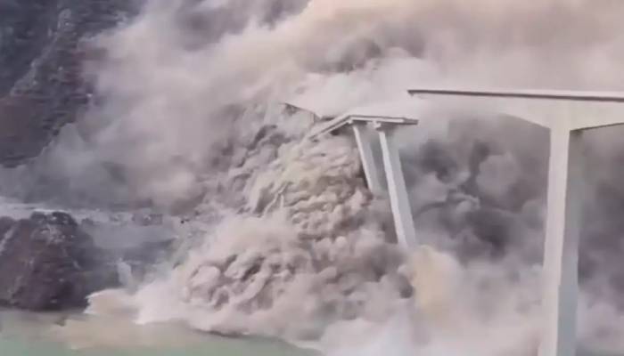 China bridge collapse halts major highway linking central China to Tibet