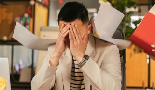 چین: بیماری کی چھٹی لینے والا ملازم 16 ہزار قدم چلنے پر نوکری سے برطرف، عدالت نے بحال کروادیا