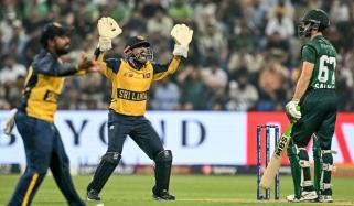 پہلا ون ڈے، سری لنکا کا پاکستان کے خلاف ٹاس جیت کر فیلڈنگ کا فیصلہ