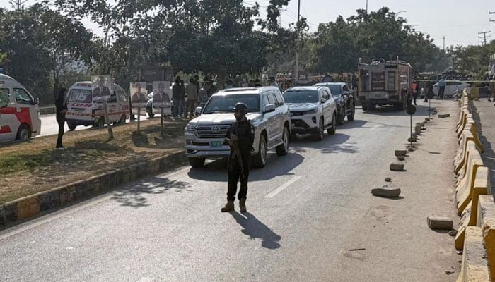 فوٹو بشکریہ سوشل میڈیا