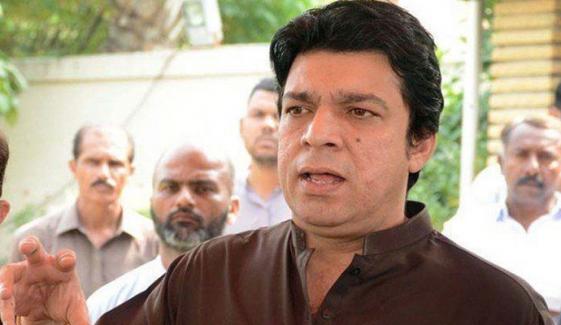 ’لکھنے پڑھنے کی عادت نہیں، غلطیاں ہوجاتی ہیں‘