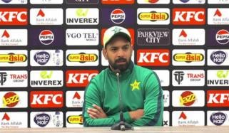 ہم روبوٹ نہیں، ہر میچ میں پرفارم کرنا ممکن نہیں:حارث رؤف