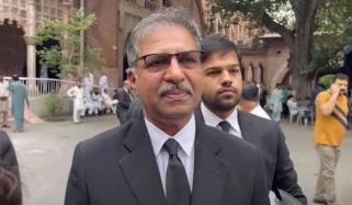 کتنے افسوس کی بات ہے کہ سینیٹ میں جو بل پاس کیا گیا اس میں غلطیاں تھیں: علی ظفر