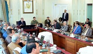 وزراء کی وزیراعظم کو مبارکباد، کھڑے ہوکر استقبال