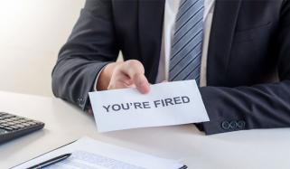 لائف پارٹنر کو دھوکہ دینے پر دو ملازمین کو نوکری سے نکال دیا گیا 