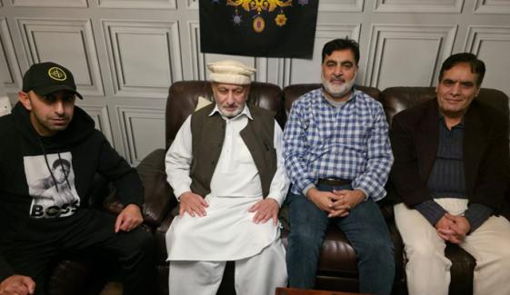 مسئلہ کشمیر کو اٹھانے پر کشمیری برادری کو خراج تحسین پیش کرتے ہیں: فرحت میر