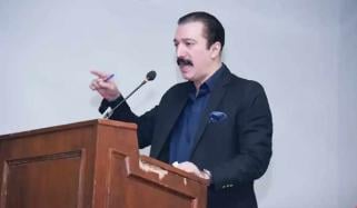 آزاد کشمیر کے نامزد وزیراعظم فیصل ممتاز راٹھور کون ہیں؟