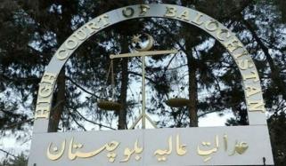 کوئٹہ کیلئے پروازیں کم اور ٹکٹس مہنگے کیوں؟ بلوچستان ہائیکورٹ نے رپورٹ طلب کرلی