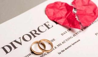 چینی شہری نے ساری کمائی بیوی پر اڑادی، نوکری جانے پر اسے چھوڑ کر چلی گئی