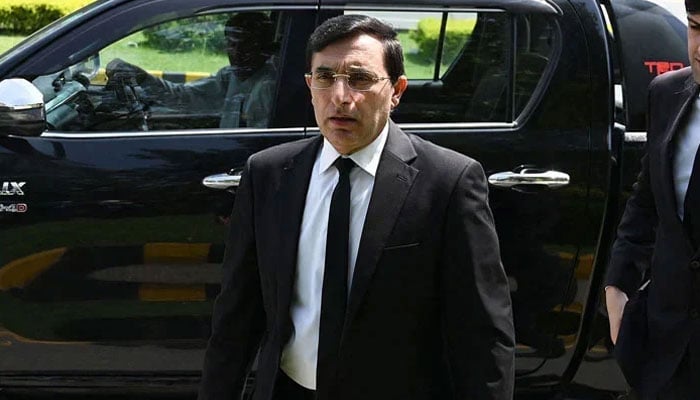 یہ آرٹیکل شر انگیز اور جھوٹ پر مبنی ہے، اس آرٹیکل کے خلاف قانونی چارہ جوئی کا حق رکھتے ہیں: بیرسٹر گوہر - فوٹو: فائل