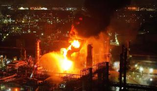 ارجنٹینا کے دارالحکومت بیونس آئرس کے قریب صنعتی علاقے میں زور دار دھماکے