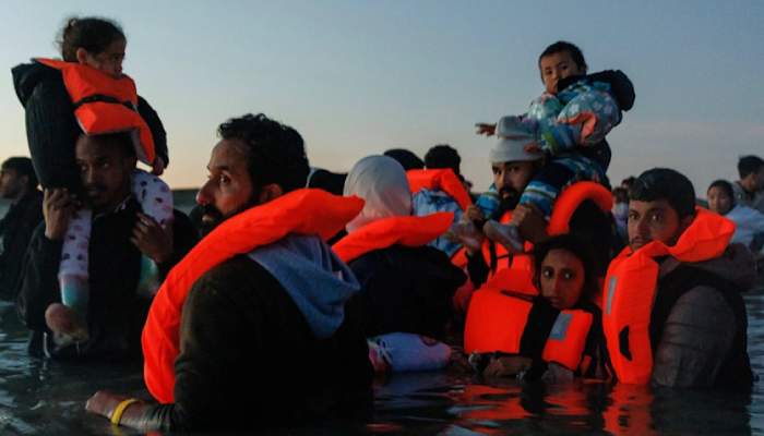 UK asylum overhaul: Refugees to face strict rules, longer waiting times