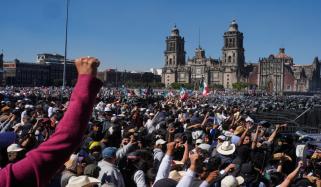 میکسیکو، بدعنوانی پر جین زی گروپ کا حکومت کے خلاف احتجاج