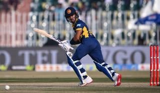 مشن کلین سوئپ، سری لنکا کی پاکستان کیخلاف بیٹنگ جاری