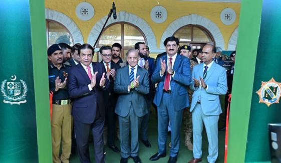 وزیراعظم نے کراچی سرکلر ریلوے منصوبے کو شہر کیلئے نا گزیر قرار دے دیا