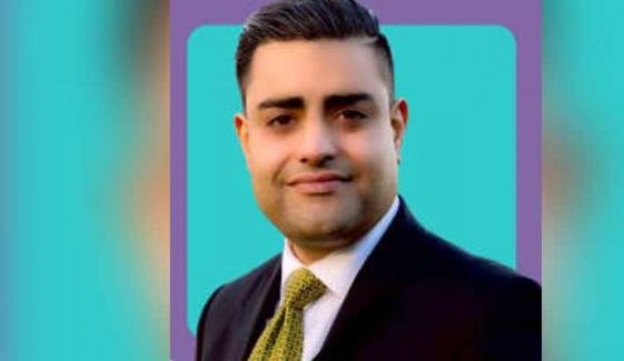 بریڈفورڈ کے کونسلر کامران حسین 2025 کے ایل جی آئی یو کمیونٹی چیمپئن کیلئے نامزد