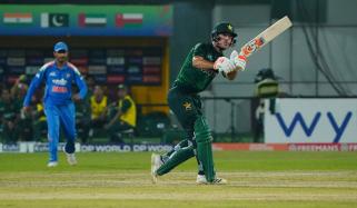 پریشر میں کھیلنے والا کھلاڑی ہی بڑا اسٹار بنتا ہے: عرفان خان نیازی