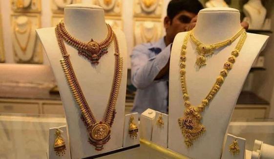 ملک میں فی تولہ سونا 7 ہزار روپے سستا ہوگیا