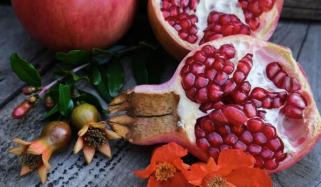 روزانہ ایک مہینے تک انار کھانے کے حیران کن فائدے