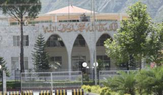 آزاد کشمیر کی 18 رکنی کابینہ نے حلف اٹھالیا