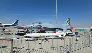 دبئی ایئر شو میں ایک دوست ملک کے ساتھ جے ایف-17 تھنڈر کی خریداری سے متعلق ایم او یو پر دستخط