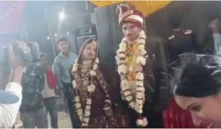 بھارت: رخصتی سے قبل دلہن غائب، دلہے کو دلہن کے بغیر گھر آنا پڑا 