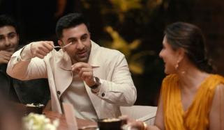 ’ڈائننگ ود دی کپورز‘ میں رنبیر، کرشمہ، کرینہ، سیف کی انٹری نے دھوم مچا دی