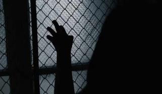 برطانیہ: افغان شہری کا 12 سالہ لڑکی سے ریپ کا اعتراف