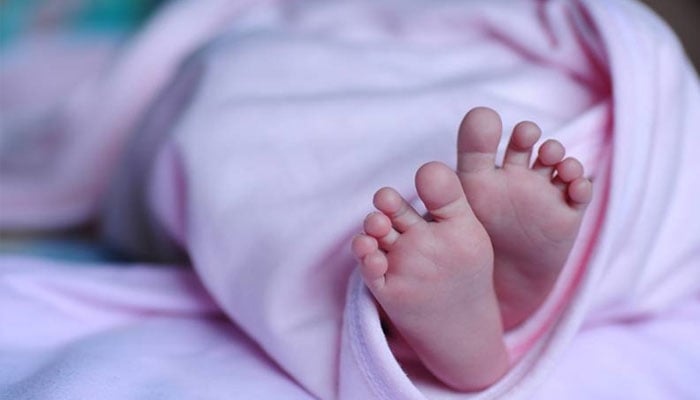 لیہ: نومولود کو فروخت کرنے والے باپ سمیت 5 افراد گرفتار