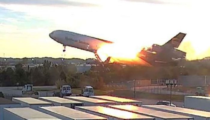 امریکا، کارگو طیارہ حادثے کی نئی تفصیلات سامنے آ گئیں