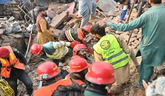 فیصل آباد: فیکٹری میں گیس لیکج سے دھماکا، جاں بحق افراد کی تعداد 20 ہوگئی