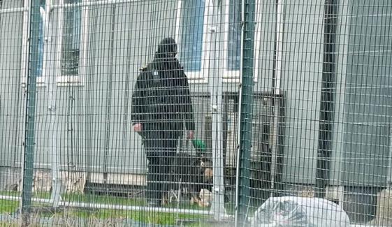 برطانیہ، سابق فوجی اڈے کی سیکیورٹی اچانک بڑھا دی گئی