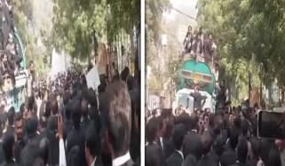 سندھ ہائیکورٹ کے باہر وکلاء اور پولیس اہلکار کے درمیان ہاتھا پائی