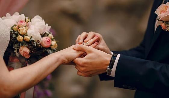برطانیہ: سب سے مقبول شادی کی تاریخ کونسی ہے؟