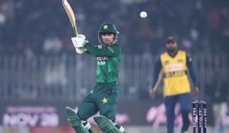 صائم ایوب نے ٹی 20 انٹرنیشنل میں اہم سنگِ میل عبور کرلیا