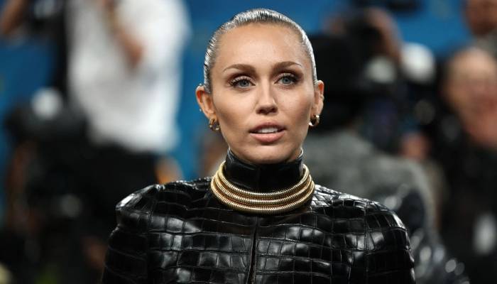 Miley Cyrus rings in 33rd birthday with emotional message: ‘I love you all’