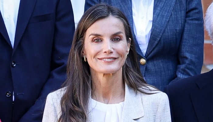 Spains Queen Letizia makes dazzling appearance at Tudela Film Festival