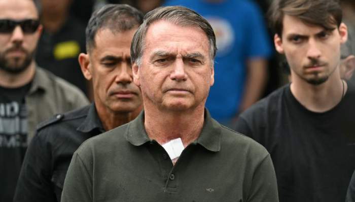 Brazils Jair Bolsonaro begins 27-year prison term for failed coup plot