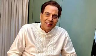 لیجنڈری بھارتی اداکار دھرمیندر اپنے پیچھے کتنی جائیداد چھوڑ کر گئے ؟