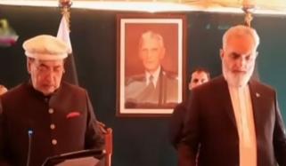 گلگت بلتستان کے نامزد نگراں وزیراعلیٰ جسٹس (ر) یار محمد نے حلف اٹھا لیا