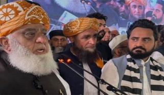 اسلام آباد: غیر قانونی اسلحہ رکھنے پر فرخ کھوکھر کو گرفتار کرلیا گیا