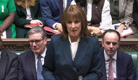 برطانوی چانسلر کا ٹو چائلڈ بینیفٹ کیپ ختم کرنے کا اعلان، لیبر ارکانِ پارلیمنٹ کا اظہار مسرت