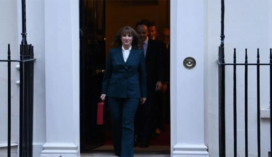 برطانیہ: انکم ٹیکس اور نیشل انشورنس کی ادائیگی کیلئے آمدنی کی نچلی حد 2031 تک منجمد