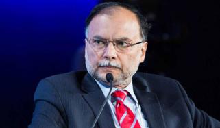 حکومت جی بی، آزاد کشمیر کو جائز این ایف سی دینا چاہتی ہے، احسن اقبال