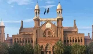 سکھ یاتریوں کیساتھ آئی خاتون کو ڈی پورٹ کرنے کی درخواست پر رجسٹرار آفس کا اعتراض برقرار