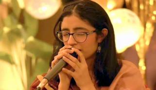 پاکستان آئیڈل کی پرفارمر، لیہ کے صحرا کی خوبصورت آواز روش رباب