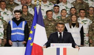 فرانس کا فوج میں نوجوان رضاکاروں کو بھرتی کرنے کا فیصلہ