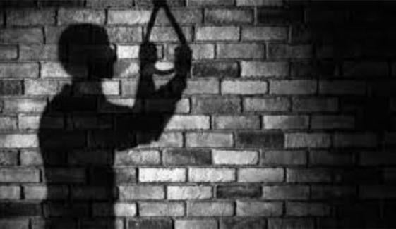 بعض خودکشی کرنے والے افراد کوئی واضح نشانیاں کیوں نہیں دکھاتے؟