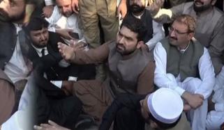 وزیر اعلیٰ کے پی کا راولپنڈی پر جاری دھرنا ختم کرنے کا فیصلہ