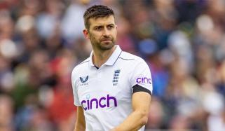 ایشز سیریز میں انگلینڈ کو دھچکا، فاسٹ بولر مارک ووڈ دوسرے ٹیسٹ سے باہر